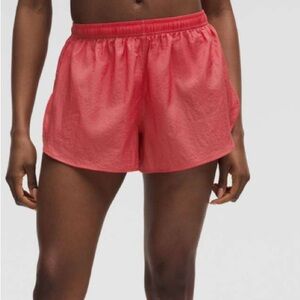 Lululemon Dolphin-Hem Mid-Rise Running Short 3"
Desert Red XS